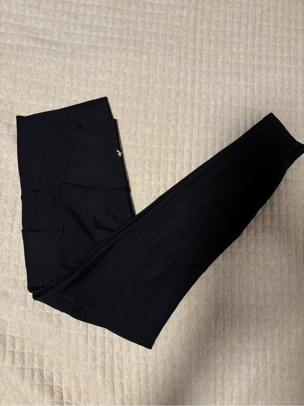 Old Navy Active Maternity Powersoft Extra High Rise Go Dry Leggings Size M